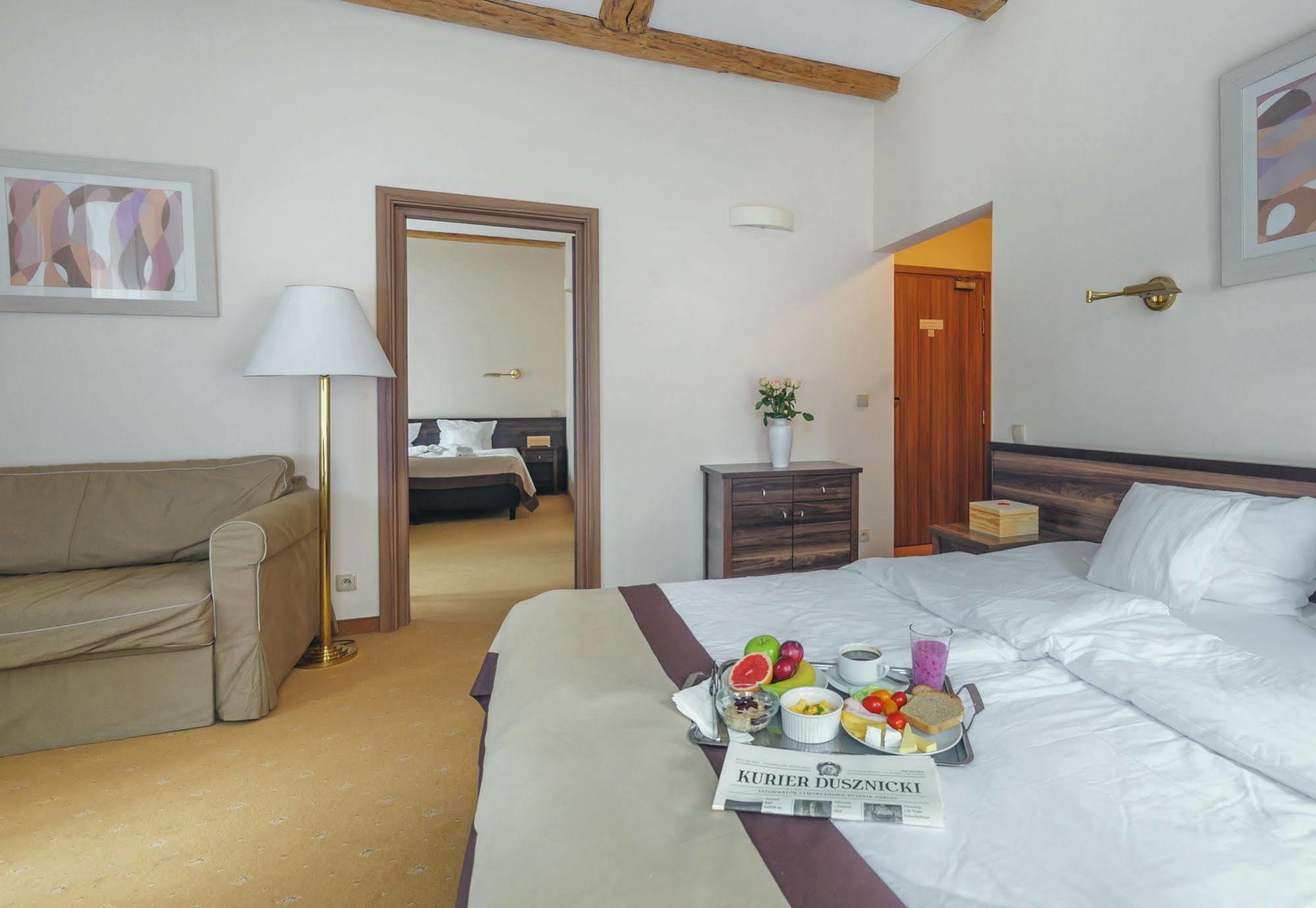 Impresja Art Resort Duszniki Zdrój Exteriör bild
